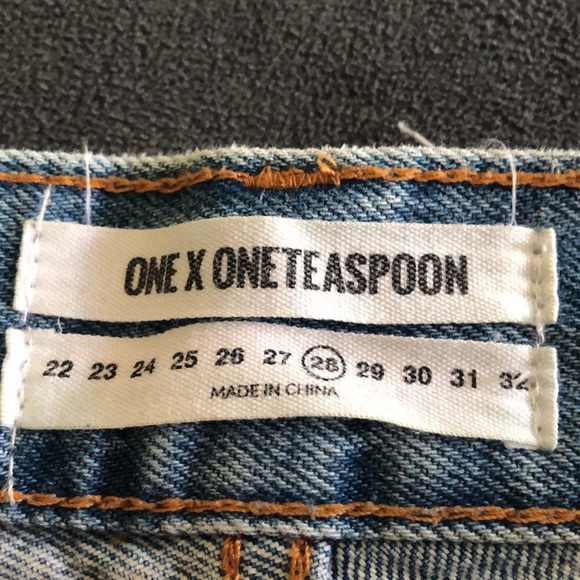 One Teaspoon Outlaws Shorts - Picture 3 of 3